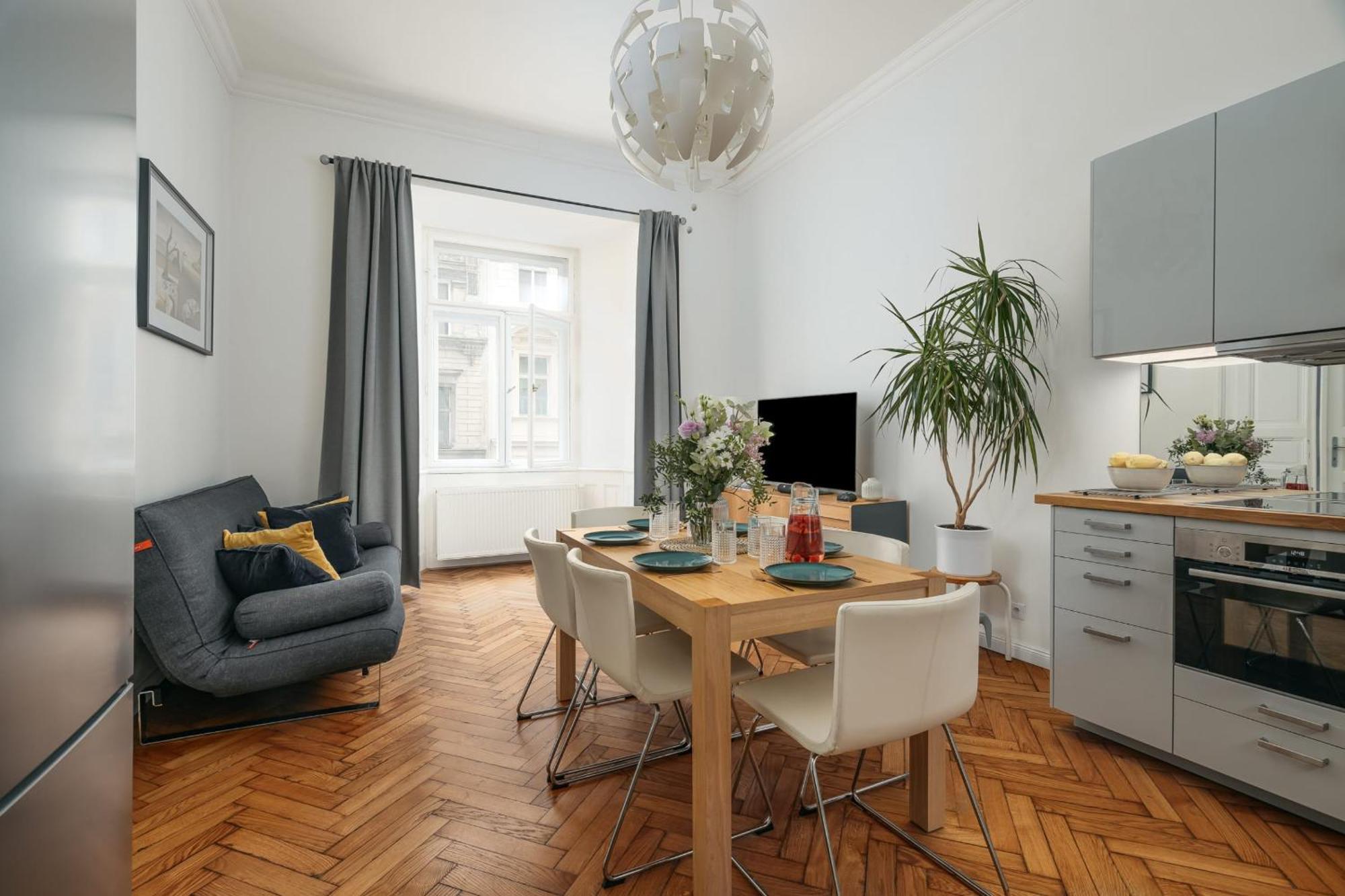 Comfortable And Cosy Apt A Few Steps From Dancing House And Naplavka Dance Prag Eksteriør billede